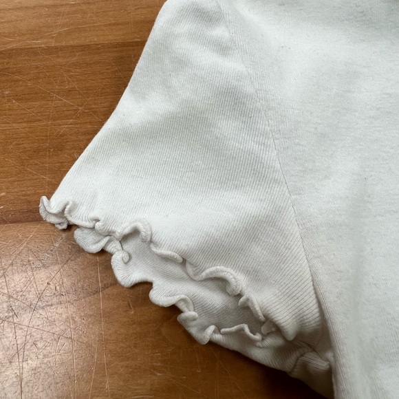 Cozy Bundle: H&M Gray Leggings, “Better With Bees” T-shirt, and H&M Dragon Crop - Picture 9 of 10